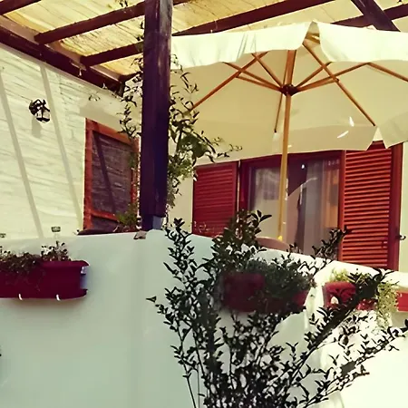 Summer House In Trikorfo, With Sea View Vakantiehuis Gerakini