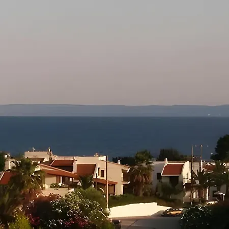 Summer House In Trikorfo, With Sea View بيت للعطل