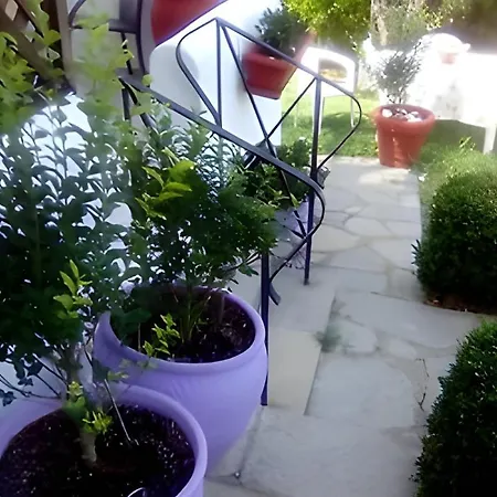 بيت للعطل Summer House In Trikorfo, With Sea View