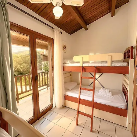 度假居 Summer House In Trikorfo, With Sea View