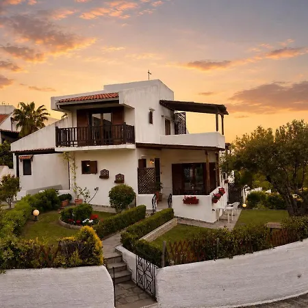 Summer House In Trikorfo, With Sea View 度假居 *